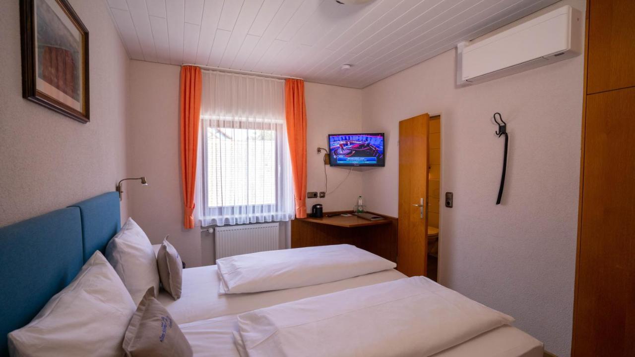 Hotel Gasthof Zum Schwan 라이첼쇼펜 외부 사진