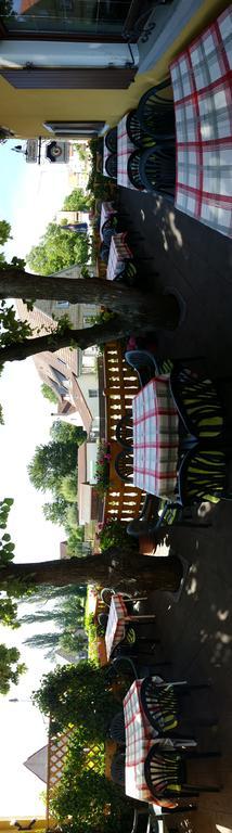 Hotel Gasthof Zum Schwan 라이첼쇼펜 외부 사진