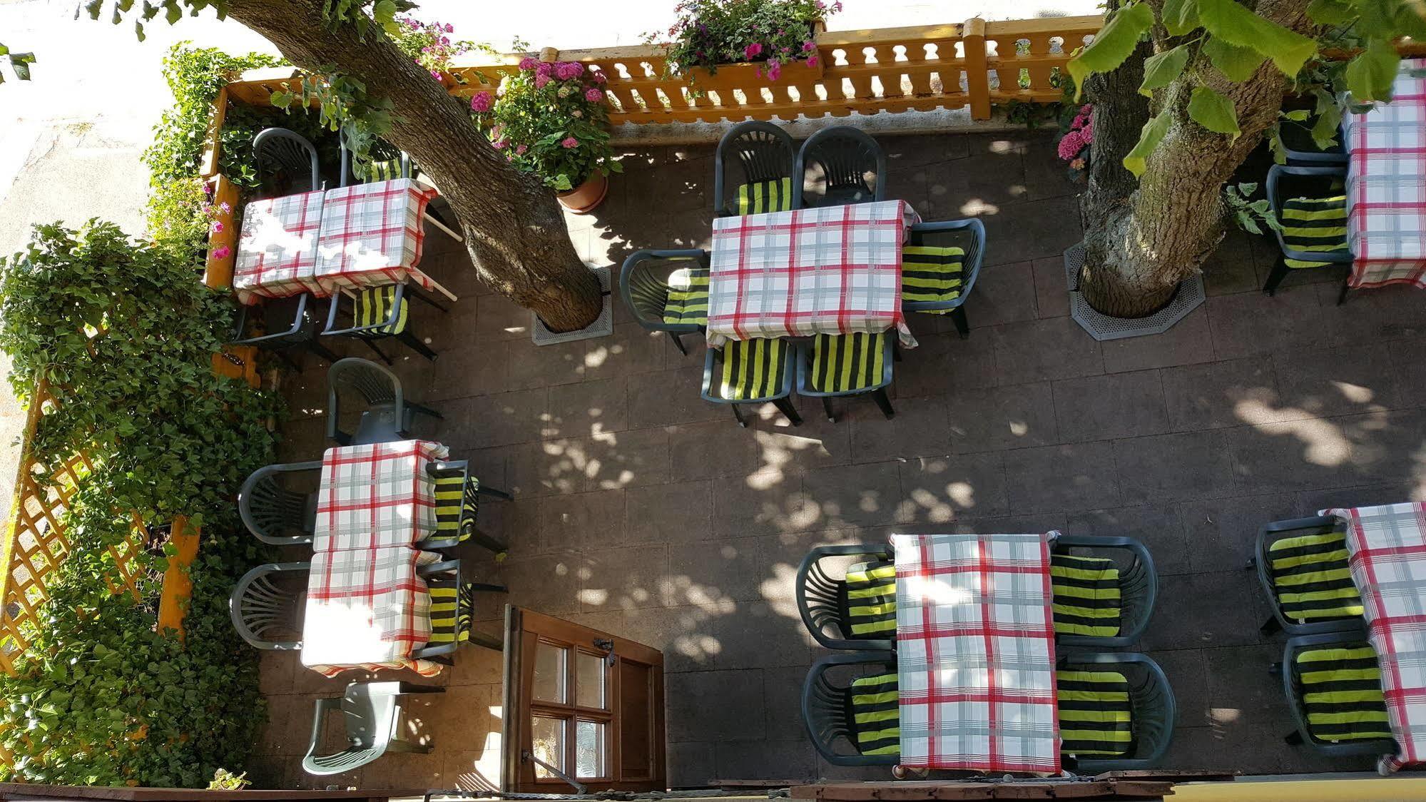 Hotel Gasthof Zum Schwan 라이첼쇼펜 외부 사진