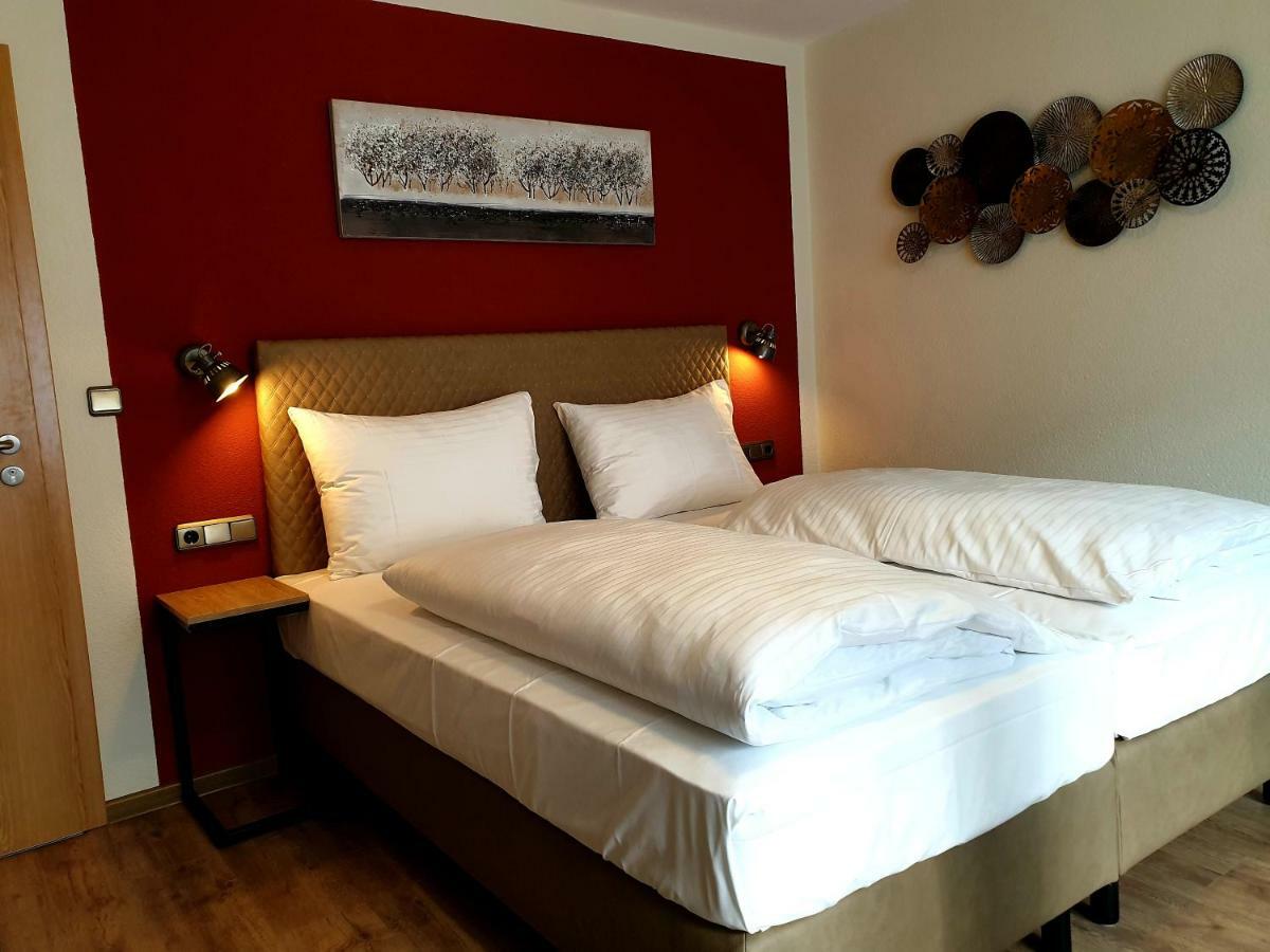 Hotel Gasthof Zum Schwan 라이첼쇼펜 외부 사진