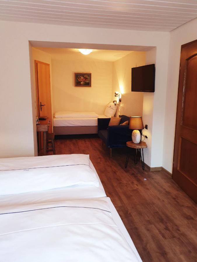 Hotel Gasthof Zum Schwan 라이첼쇼펜 외부 사진