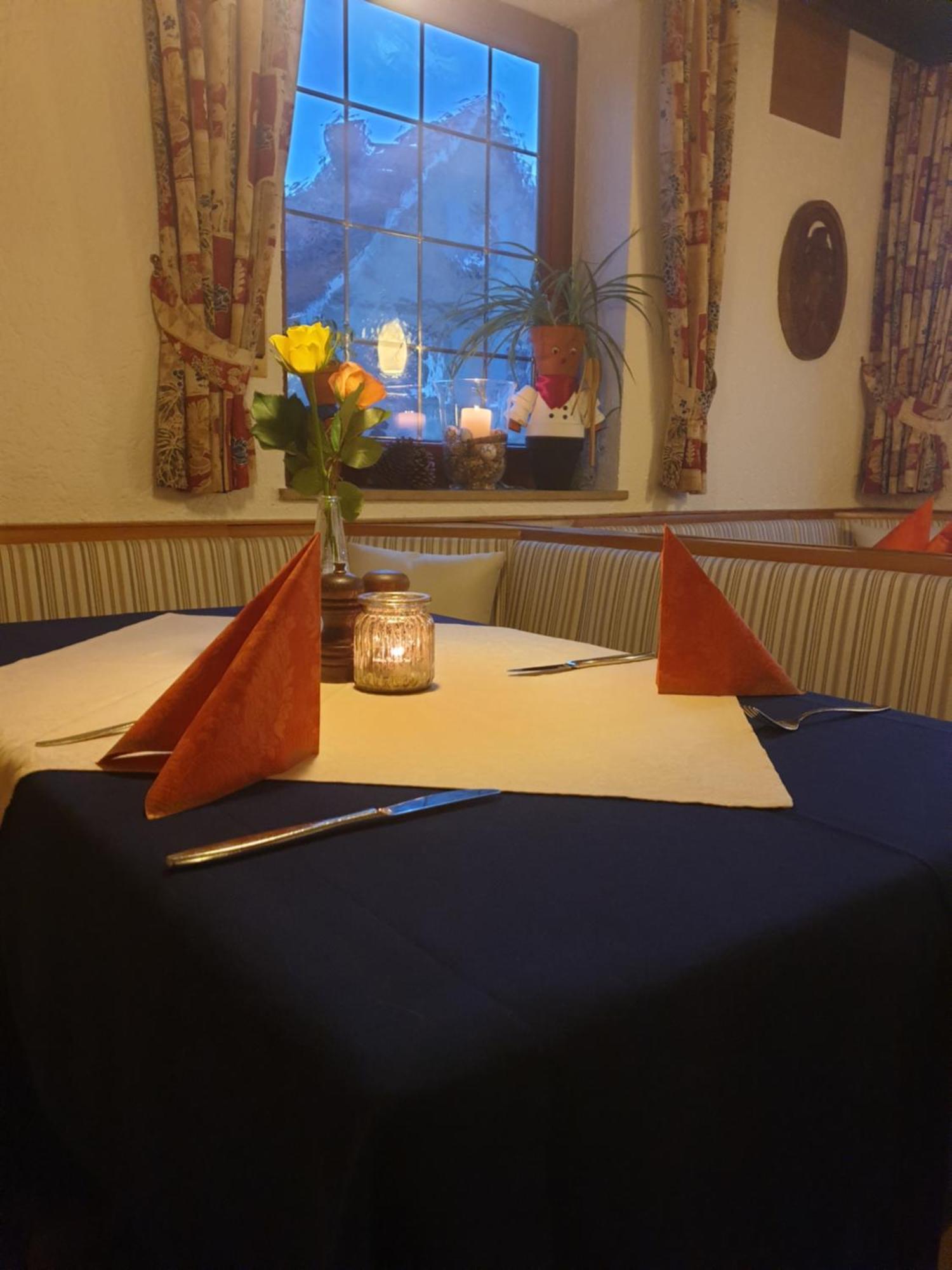 Hotel Gasthof Zum Schwan 라이첼쇼펜 외부 사진