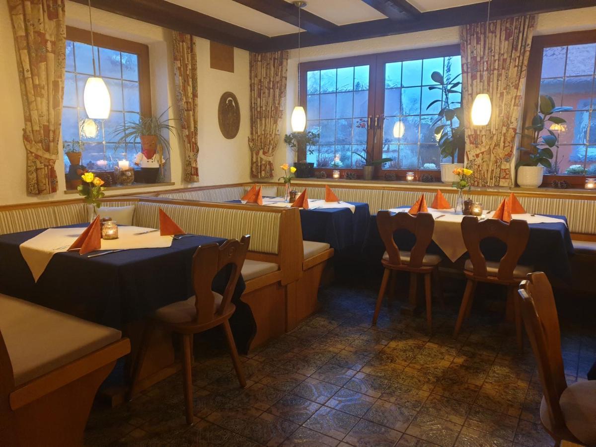 Hotel Gasthof Zum Schwan 라이첼쇼펜 외부 사진