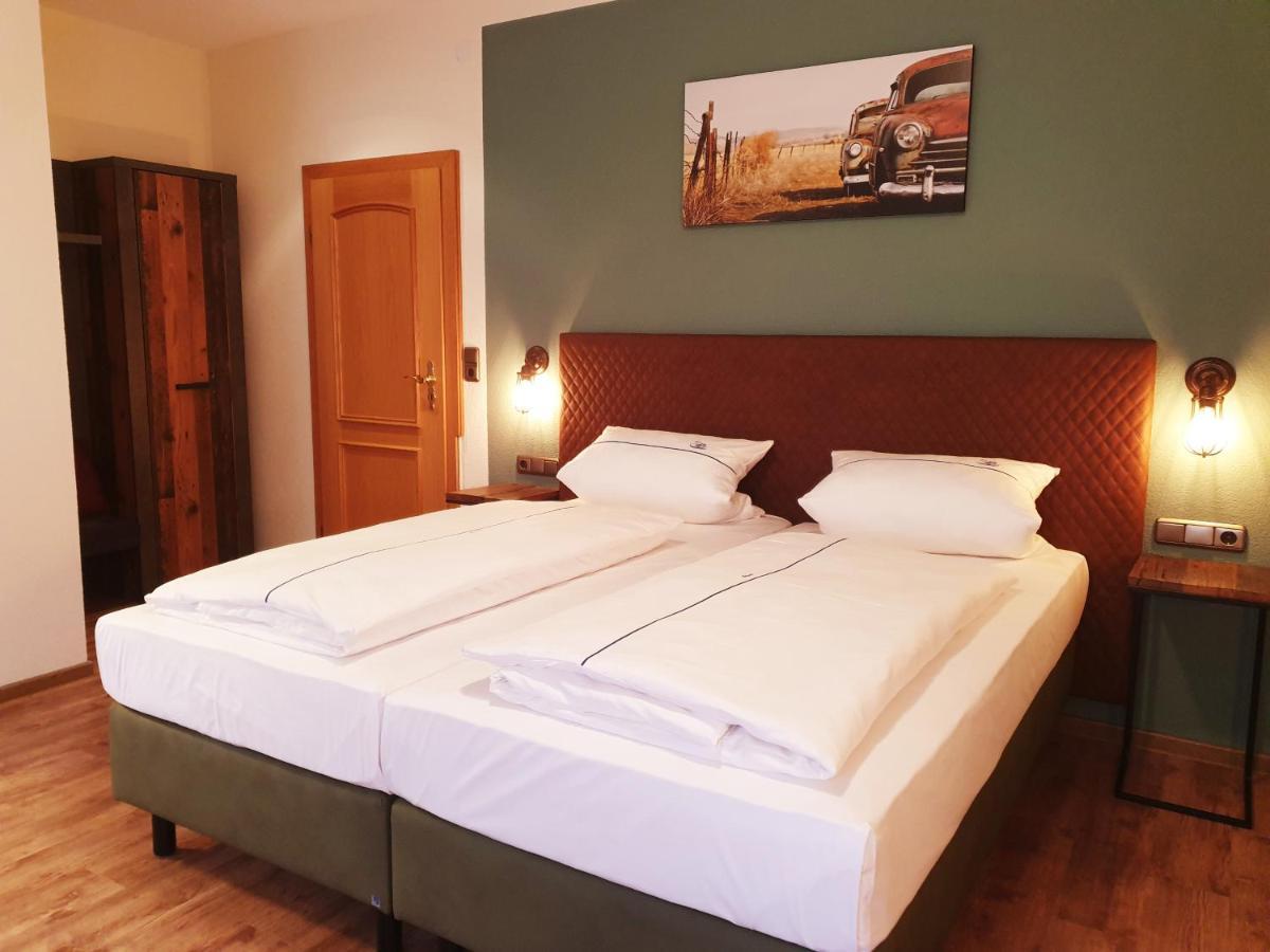 Hotel Gasthof Zum Schwan 라이첼쇼펜 외부 사진